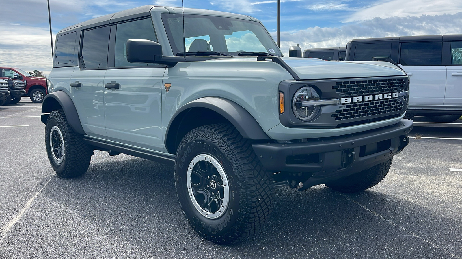 2024 Ford Bronco Badlands 1