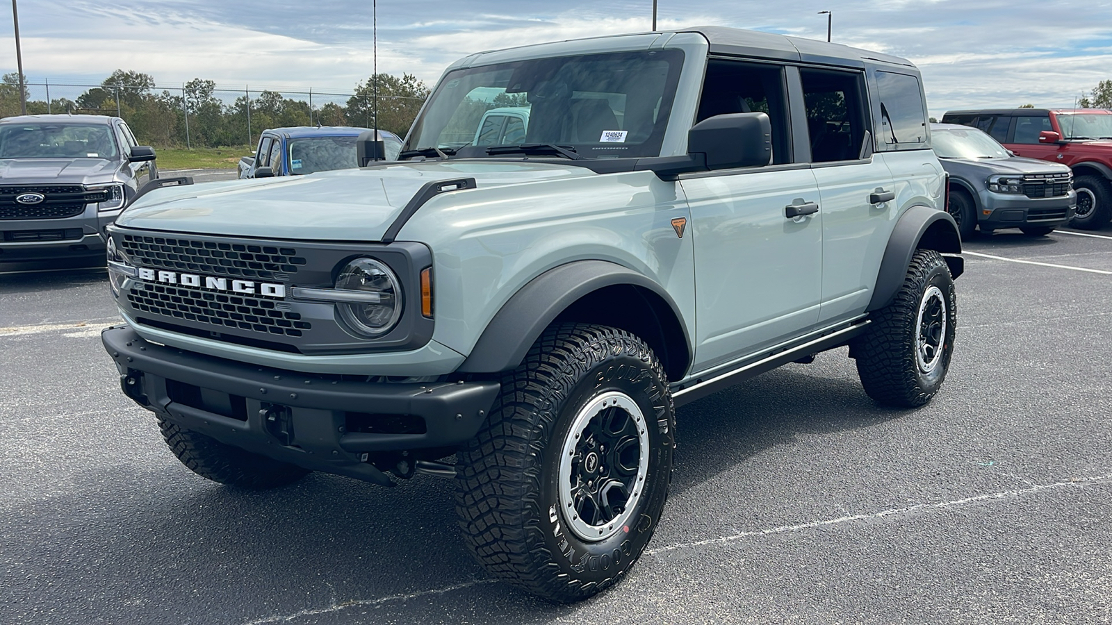 2024 Ford Bronco Badlands 3