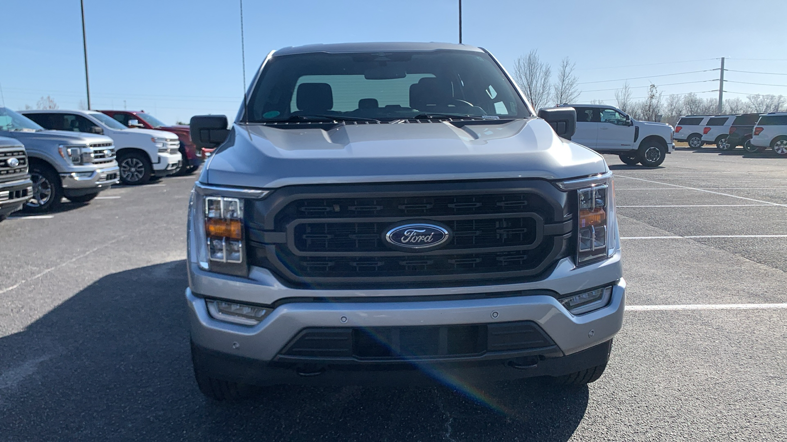 2023 Ford F-150 XLT 2