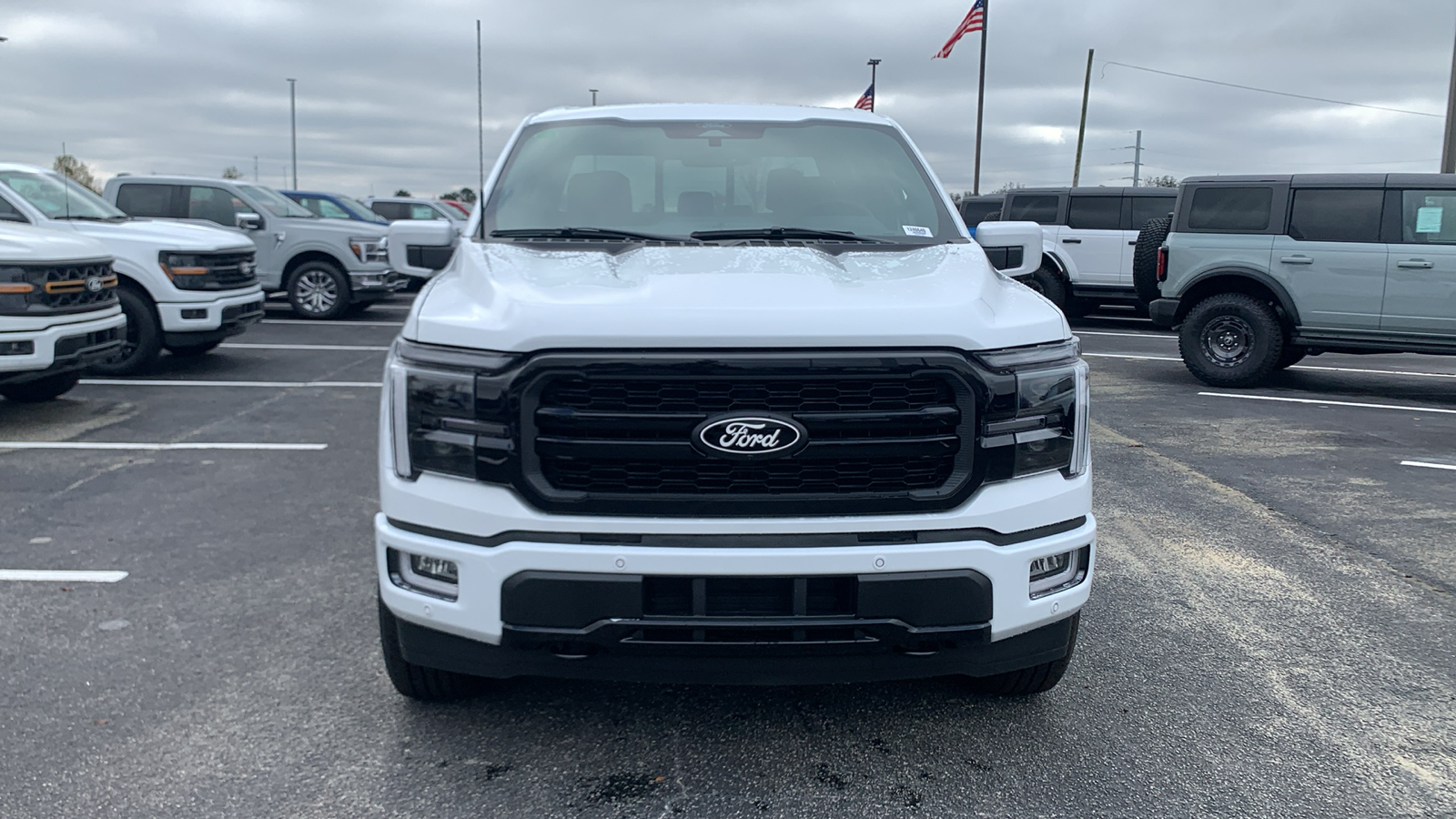 2024 Ford F-150 Lariat 2