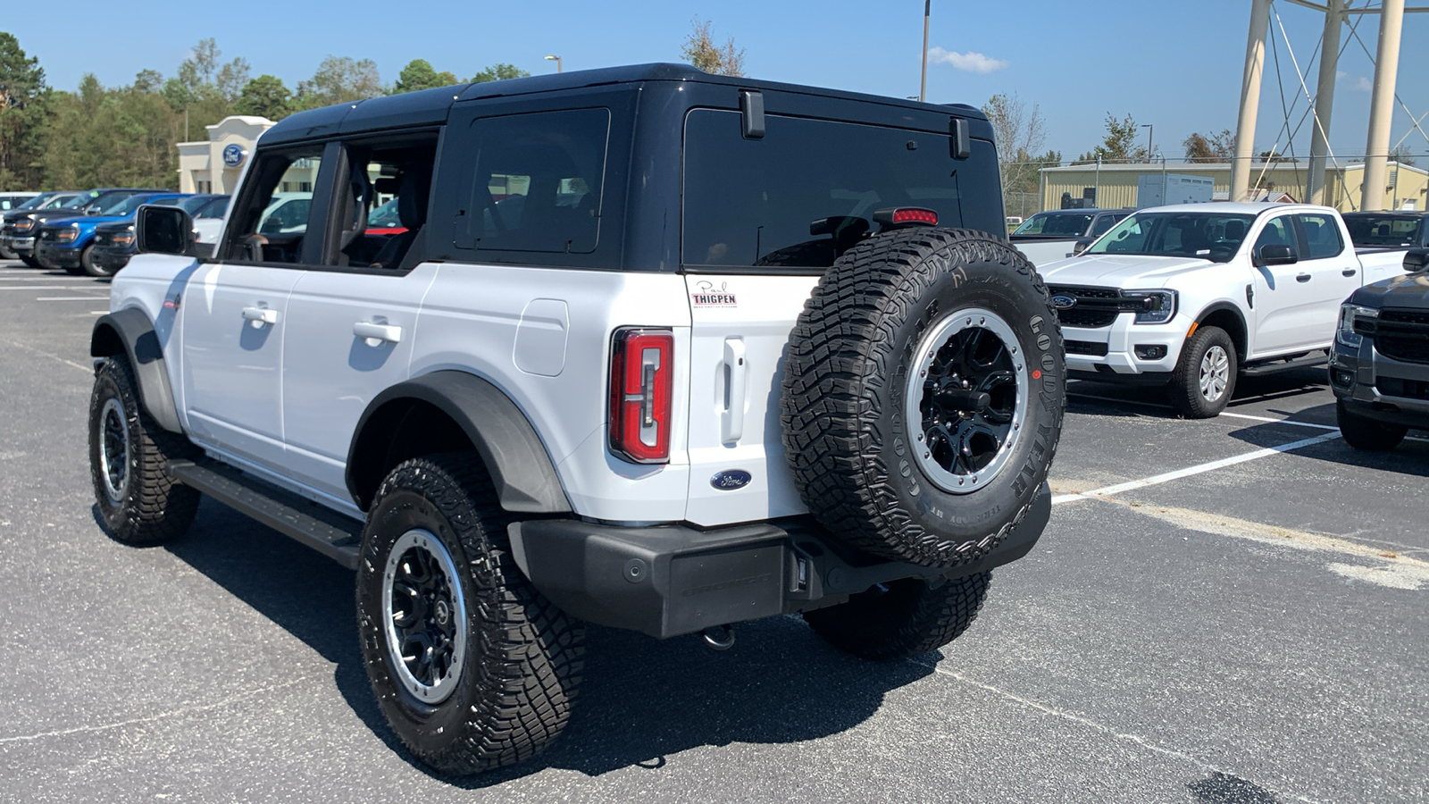 2024 Ford Bronco Outer Banks 5