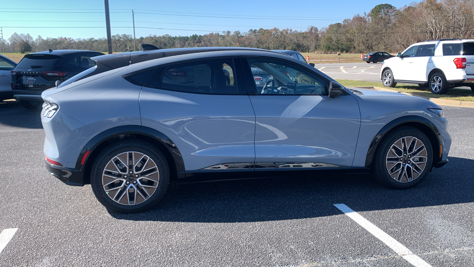 2024 Ford Mustang Mach-E Premium 8