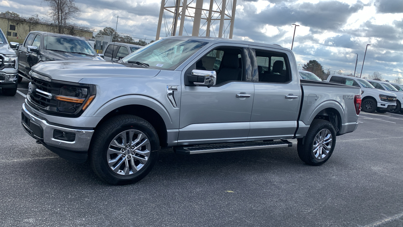 2024 Ford F-150 XLT 4