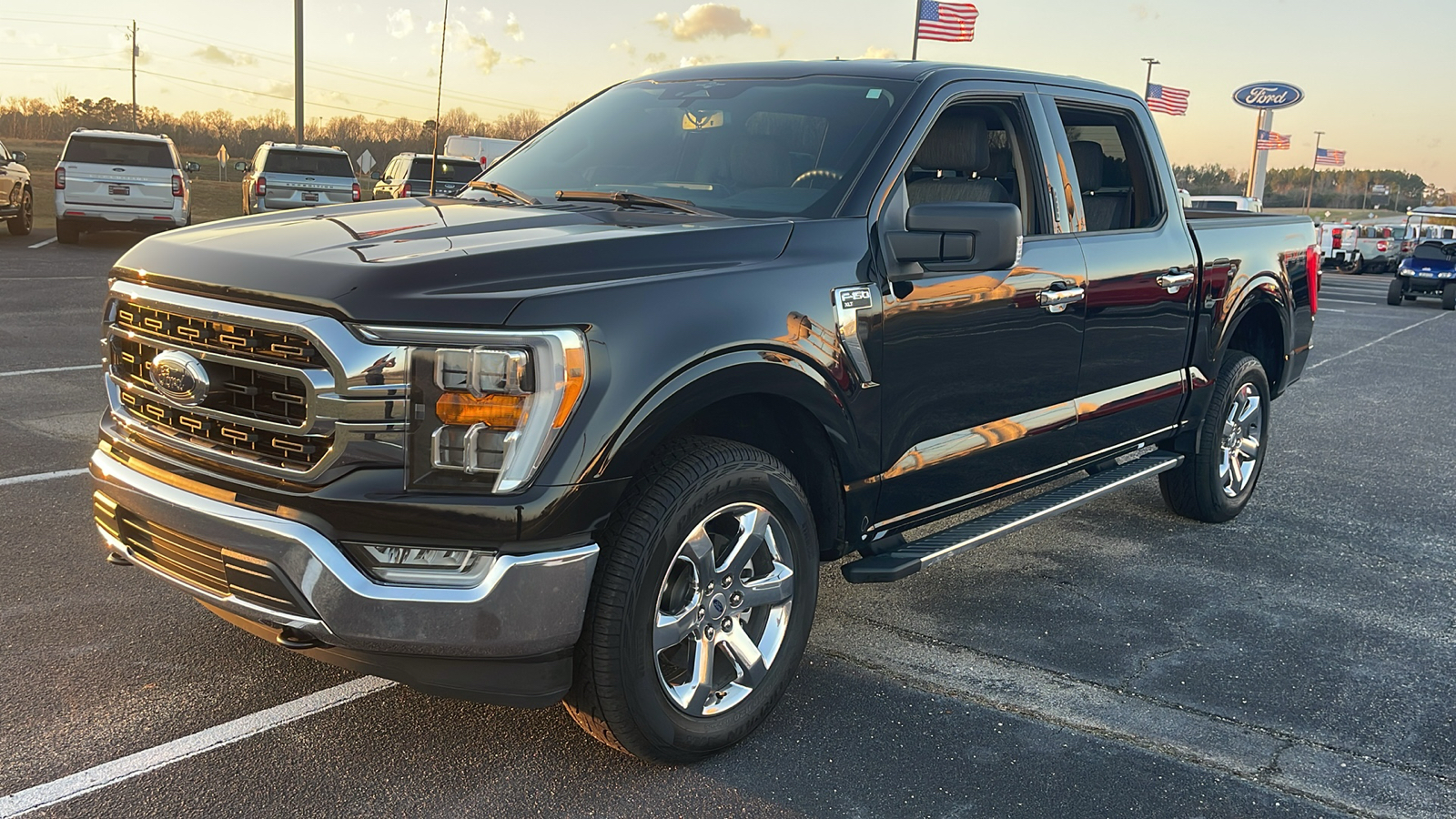 2023 Ford F-150 XLT 4