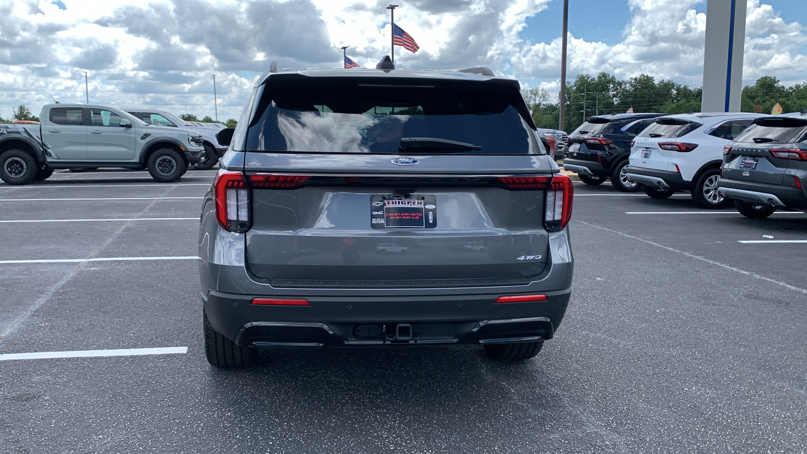 2025 Ford Explorer ST-Line 6