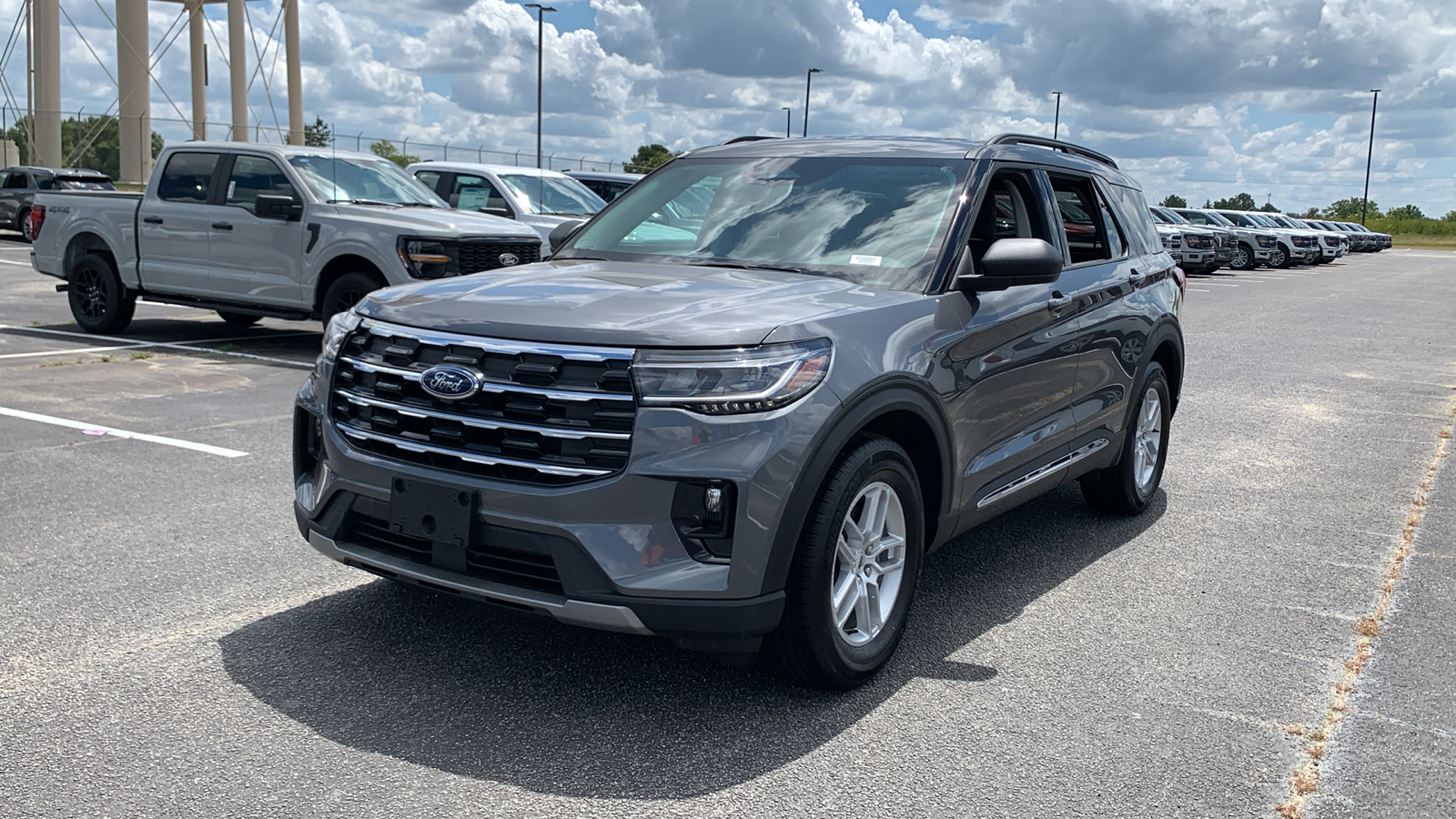 2025 Ford Explorer Active 3