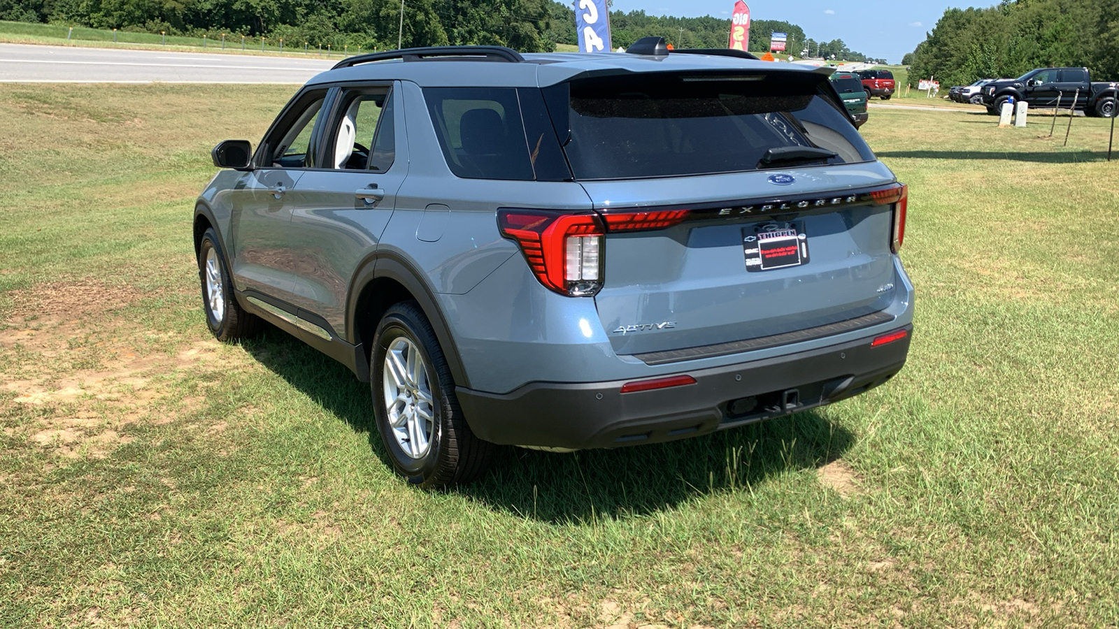 2025 Ford Explorer Active 5