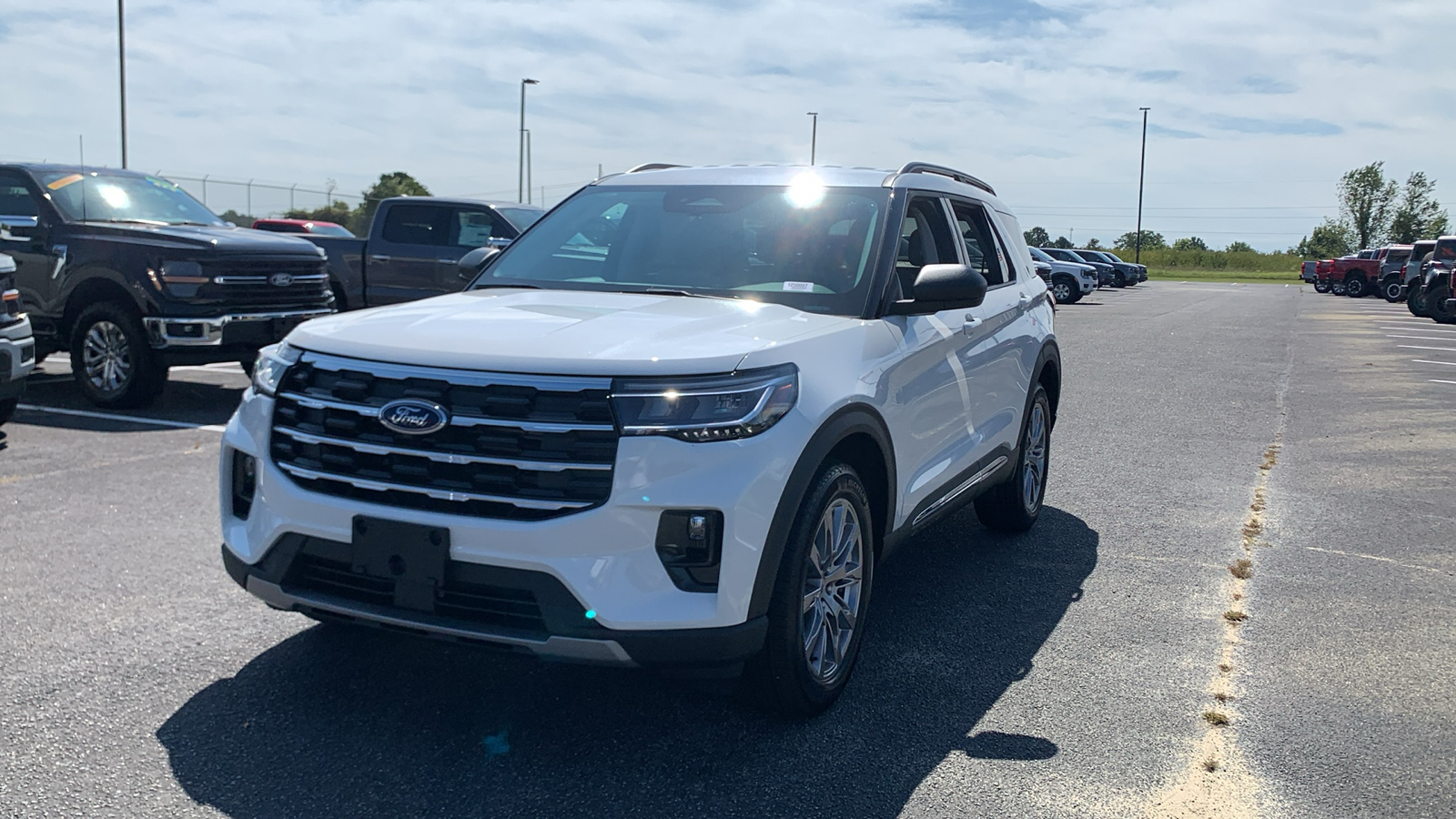 2025 Ford Explorer Active 3