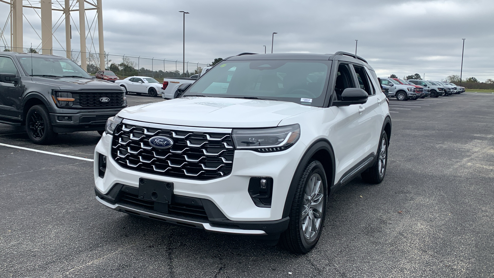 2025 Ford Explorer Platinum 3