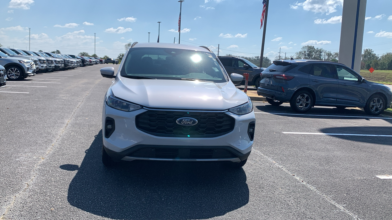 2025 Ford Escape ST-Line Select 2