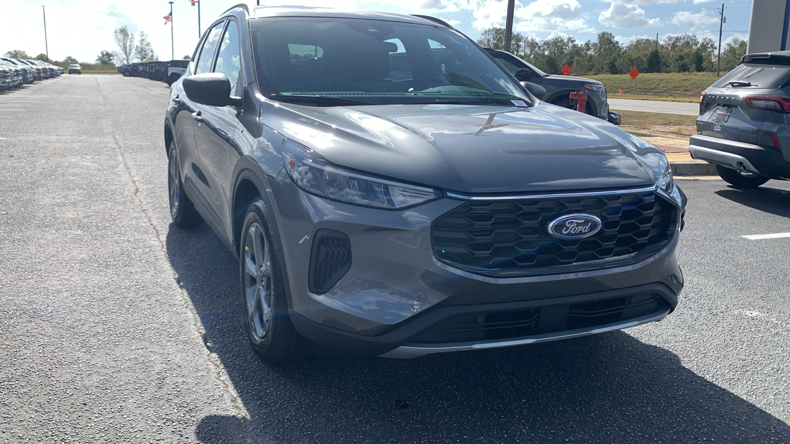 2025 Ford Escape ST-Line 1