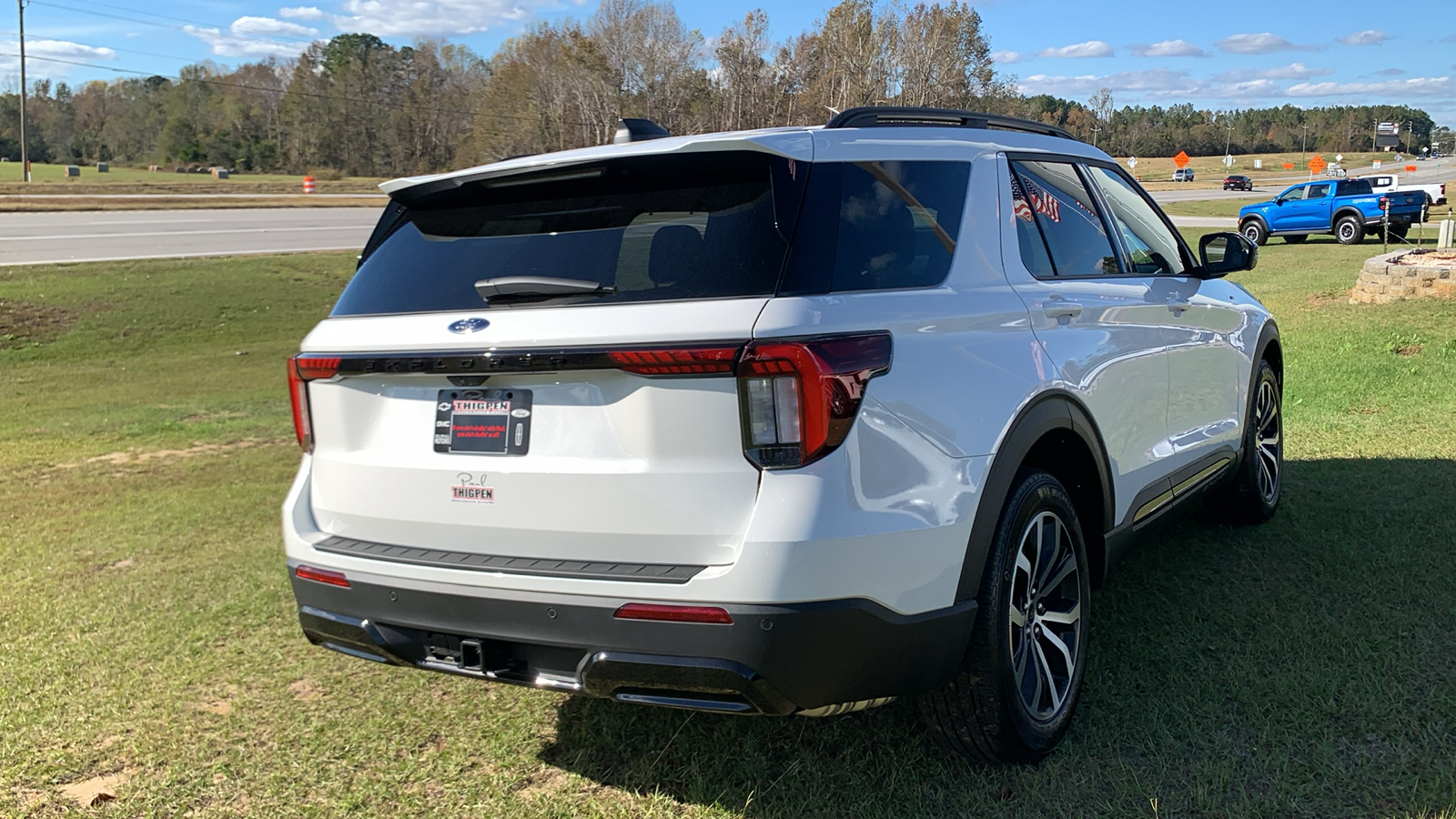 2025 Ford Explorer ST-Line 7