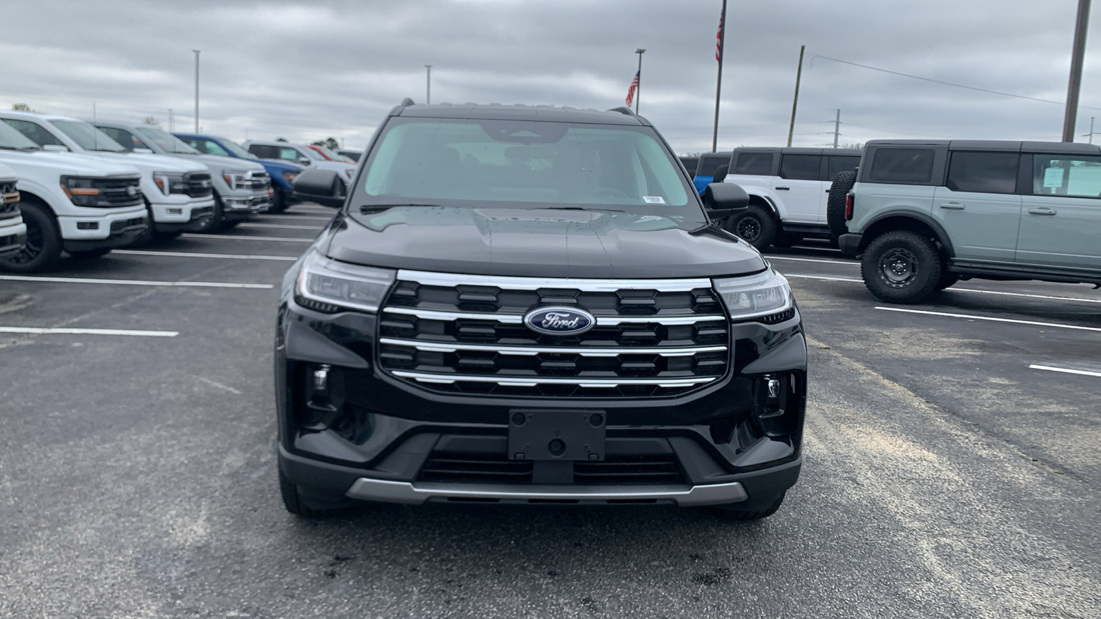 2025 Ford Explorer Active 2