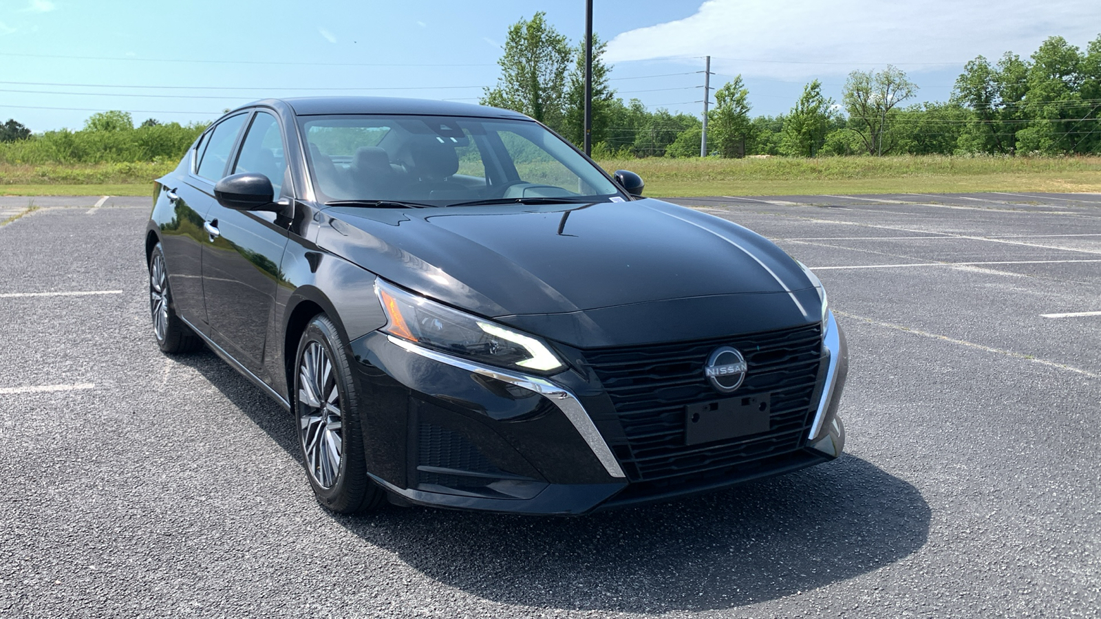 2023 Nissan Altima 2.5 SV 1