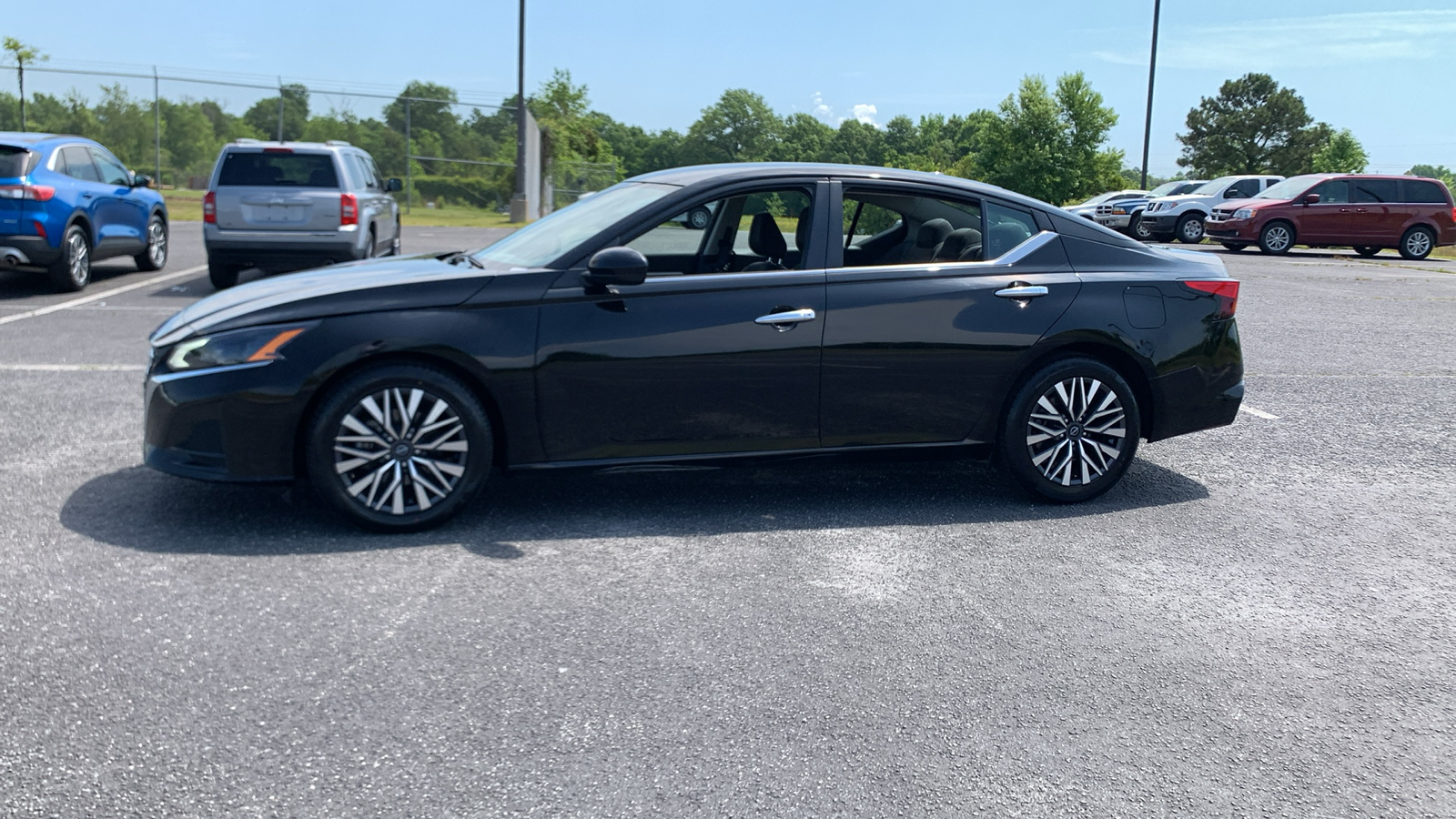 2023 Nissan Altima 2.5 SV 4