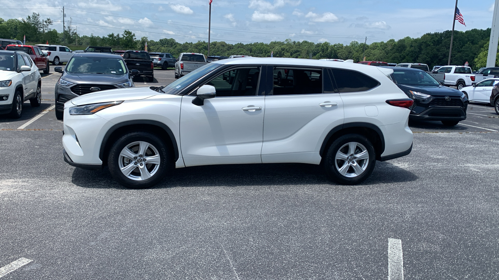 2021 Toyota Highlander LE 4