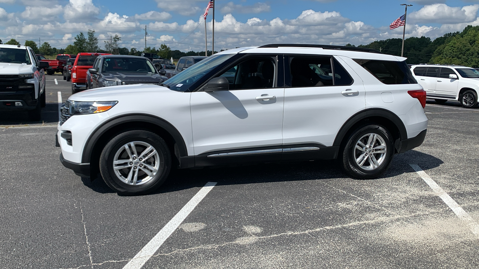 2021 Ford Explorer XLT 4