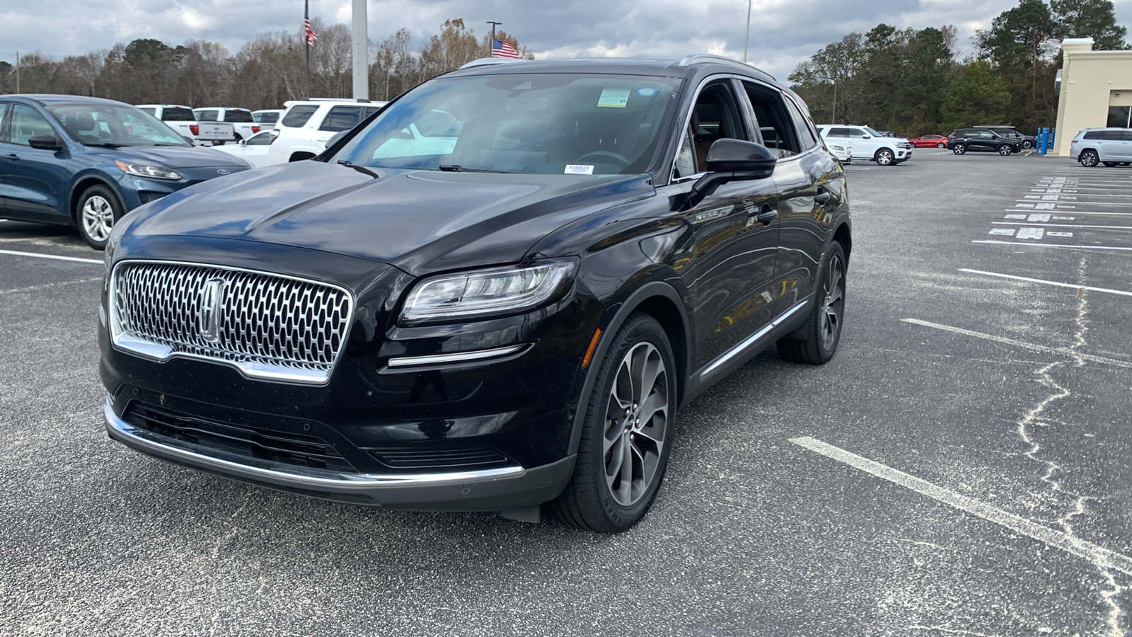 2022 Lincoln Nautilus Reserve 3