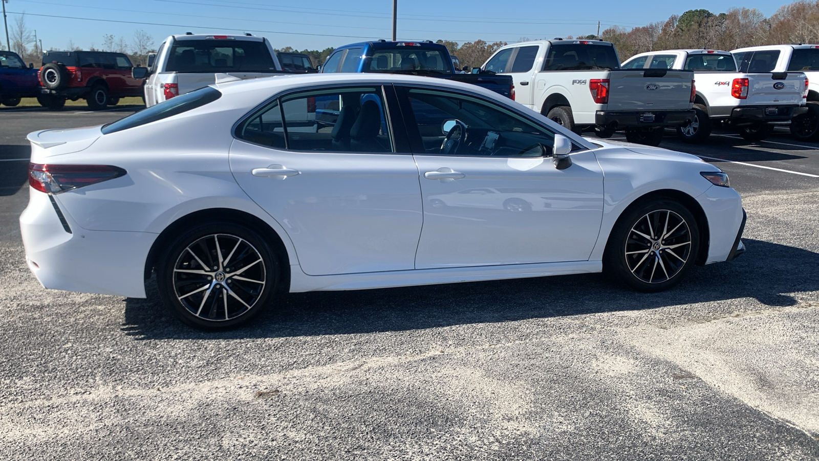 2022 Toyota Camry SE 8