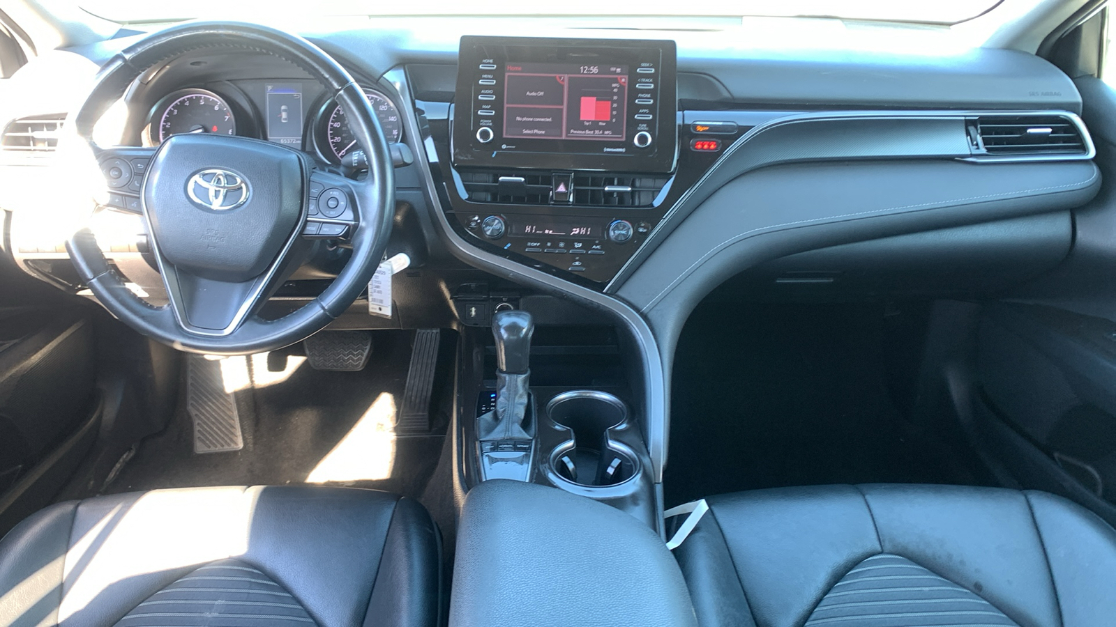 2022 Toyota Camry SE 12