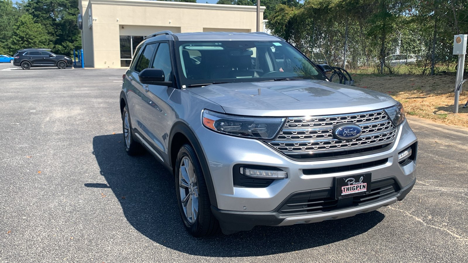 2023 Ford Explorer Limited 1