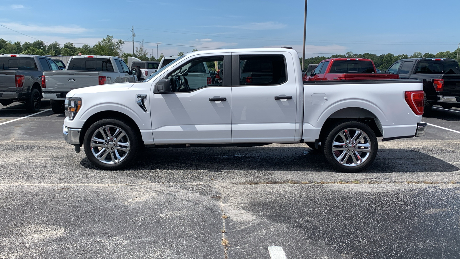 2023 Ford F-150 XLT 4