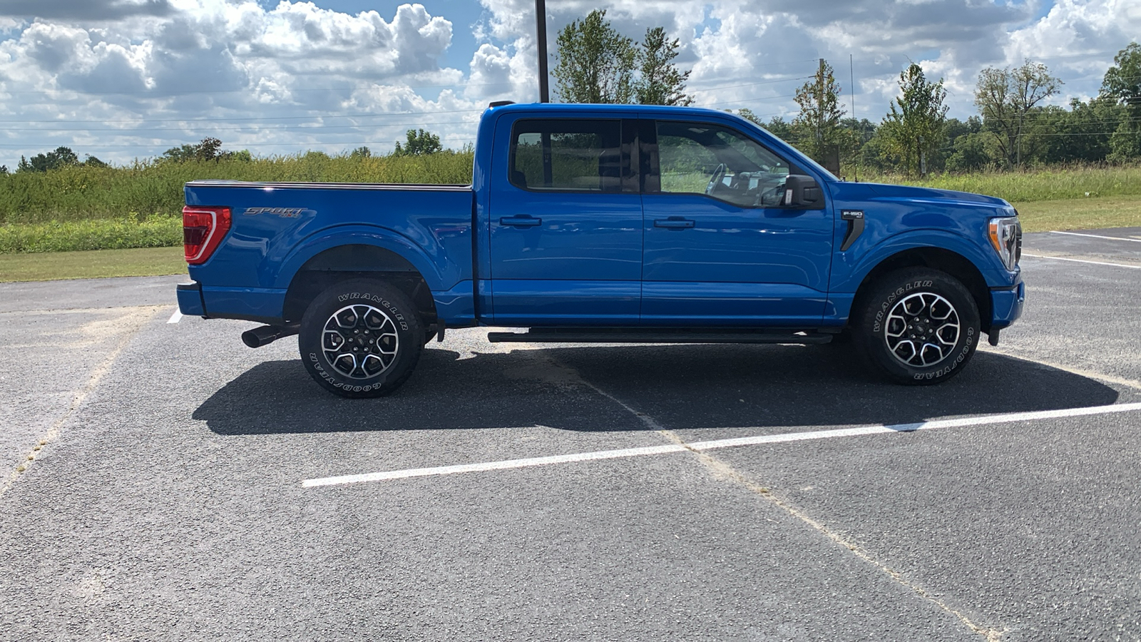 2021 Ford F-150 XLT 8