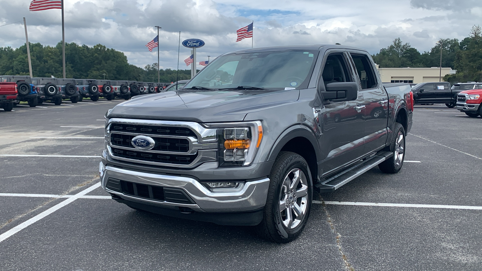 2022 Ford F-150 XLT 3