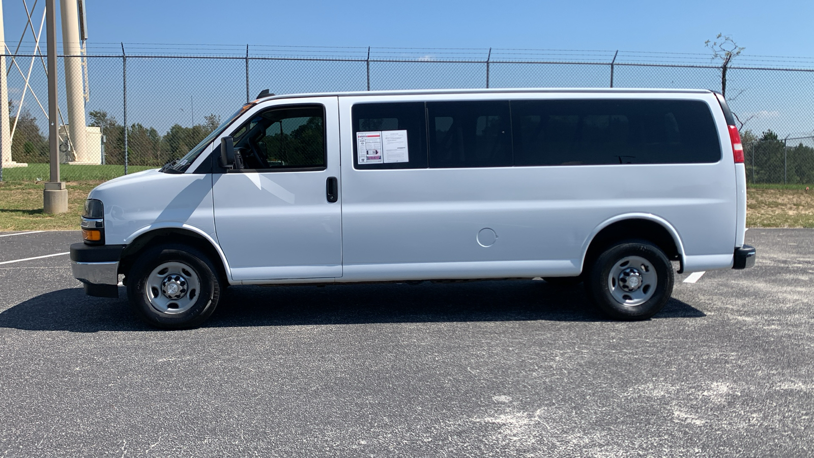 2017 Chevrolet Express 3500 LT 4