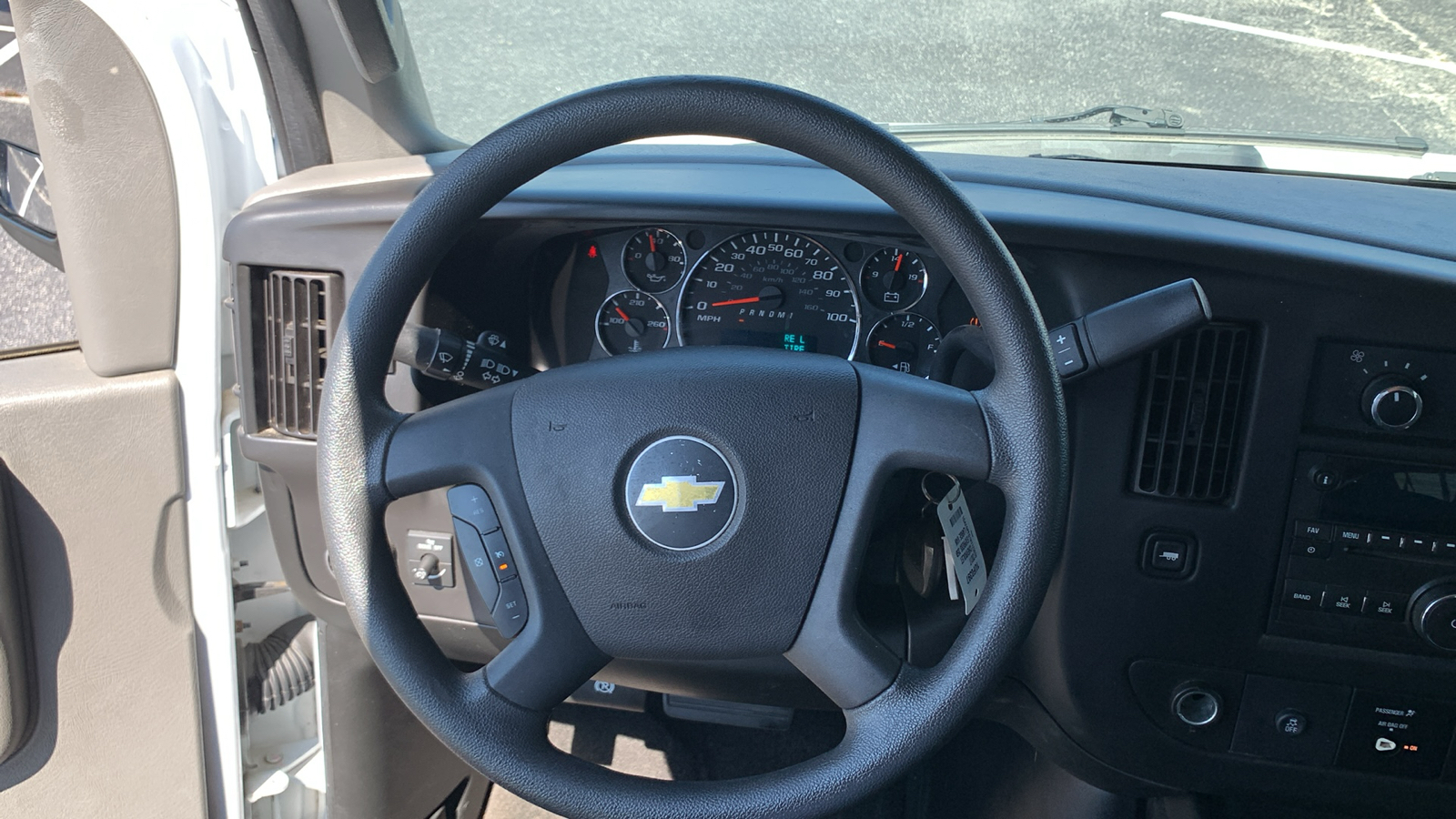 2017 Chevrolet Express 3500 LT 19