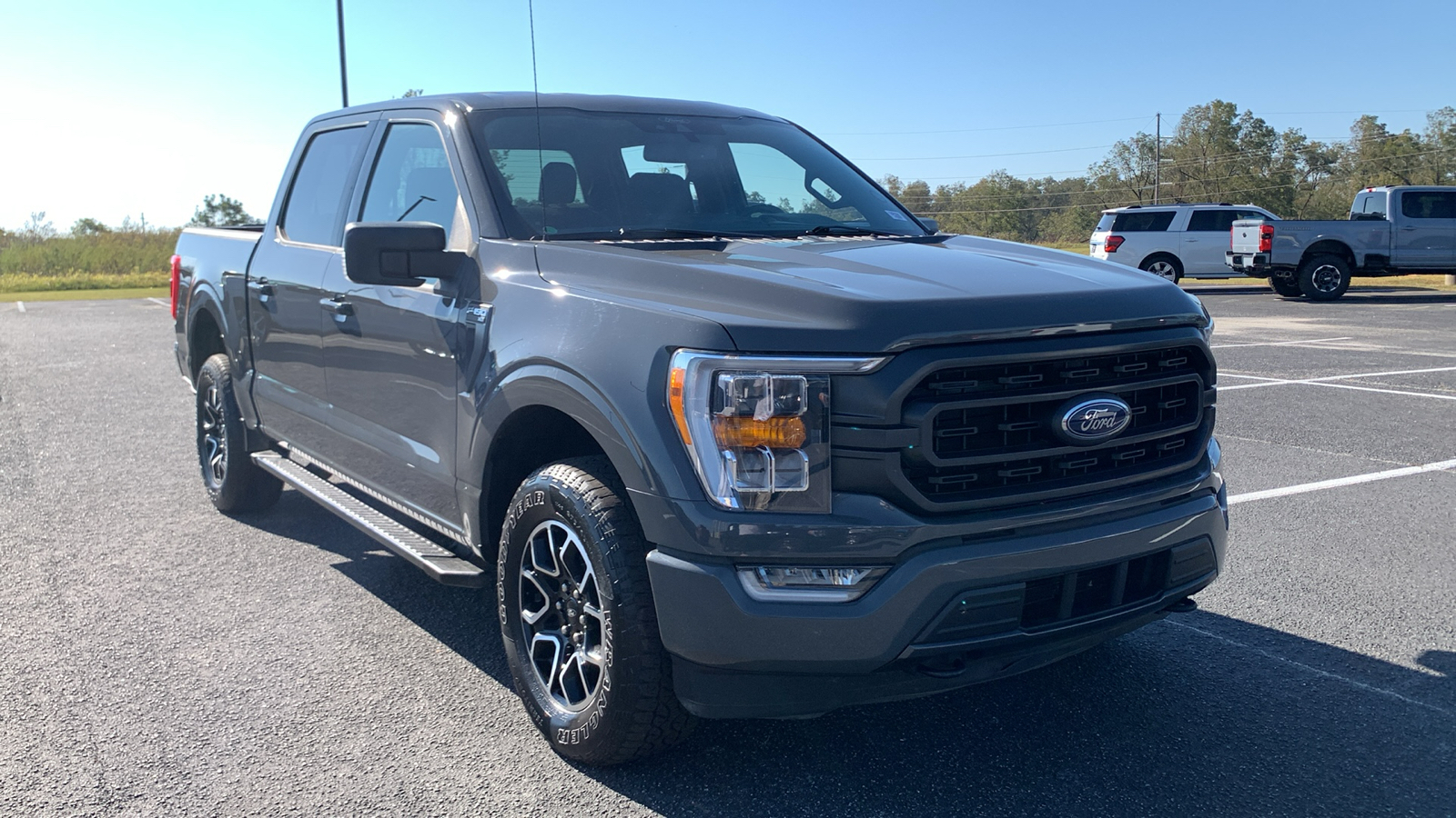 2021 Ford F-150 XLT 1