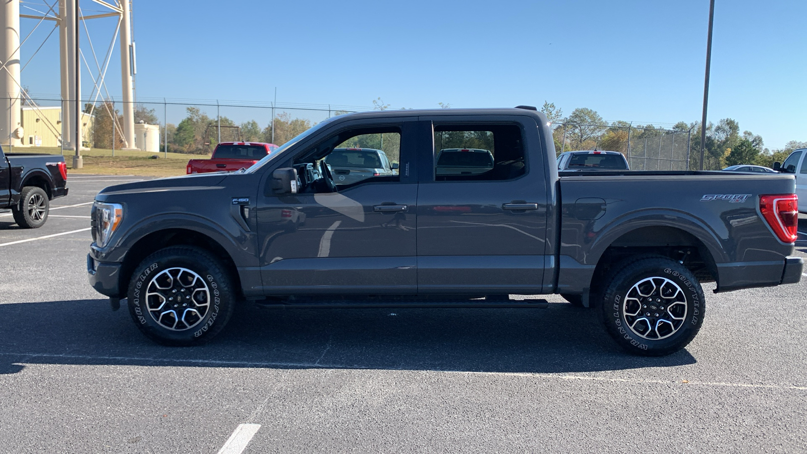 2021 Ford F-150 XLT 4