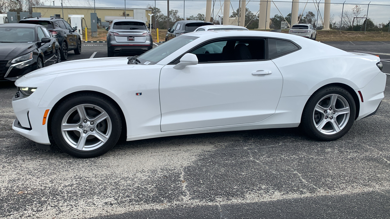 2023 Chevrolet Camaro 1LT 4