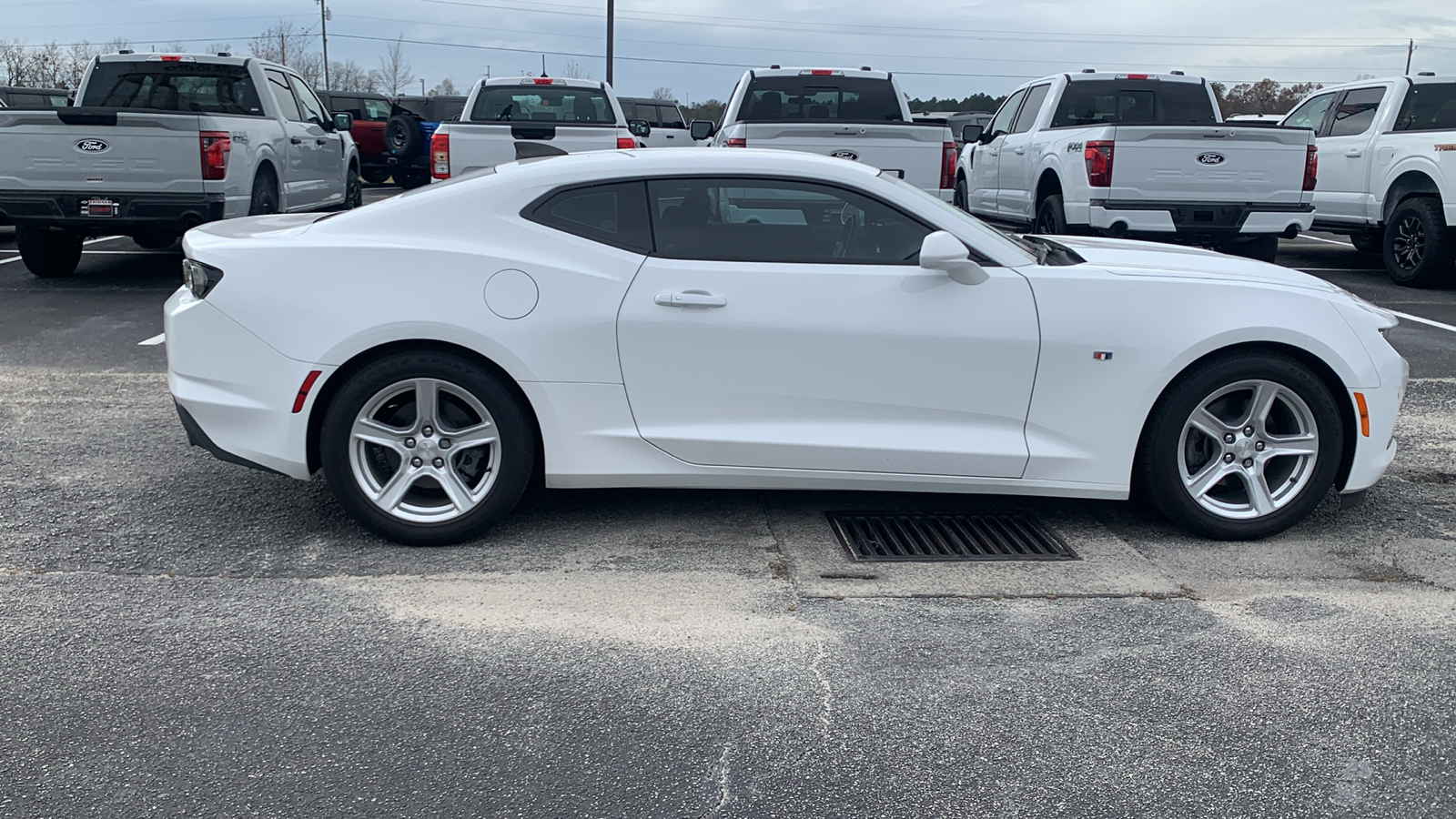 2023 Chevrolet Camaro 1LT 8