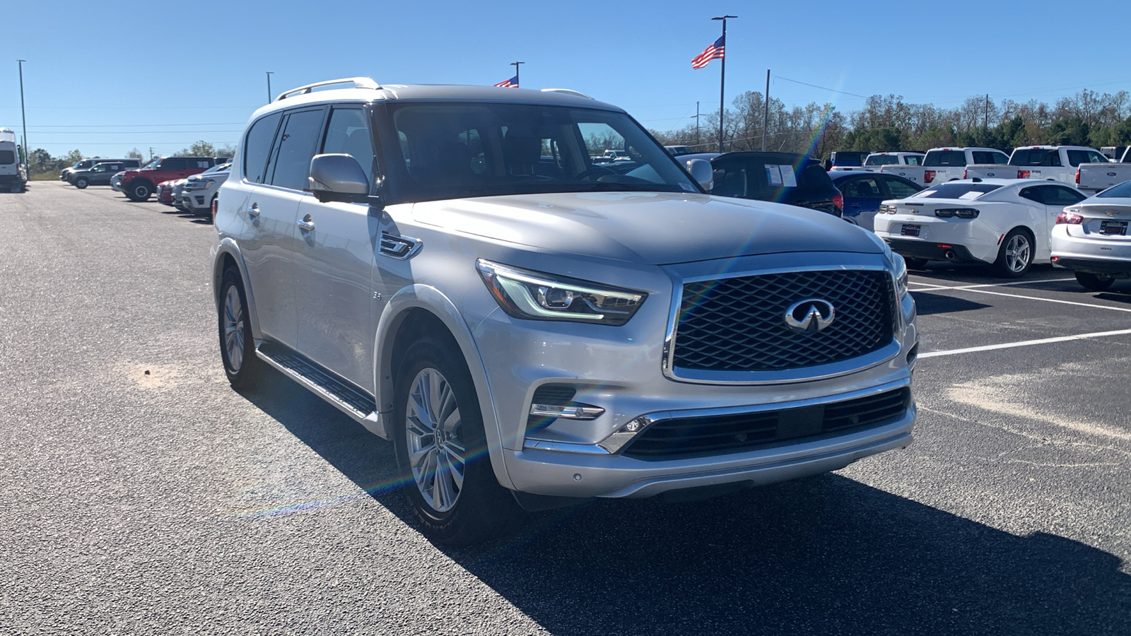 2019 INFINITI QX80 LUXE 1