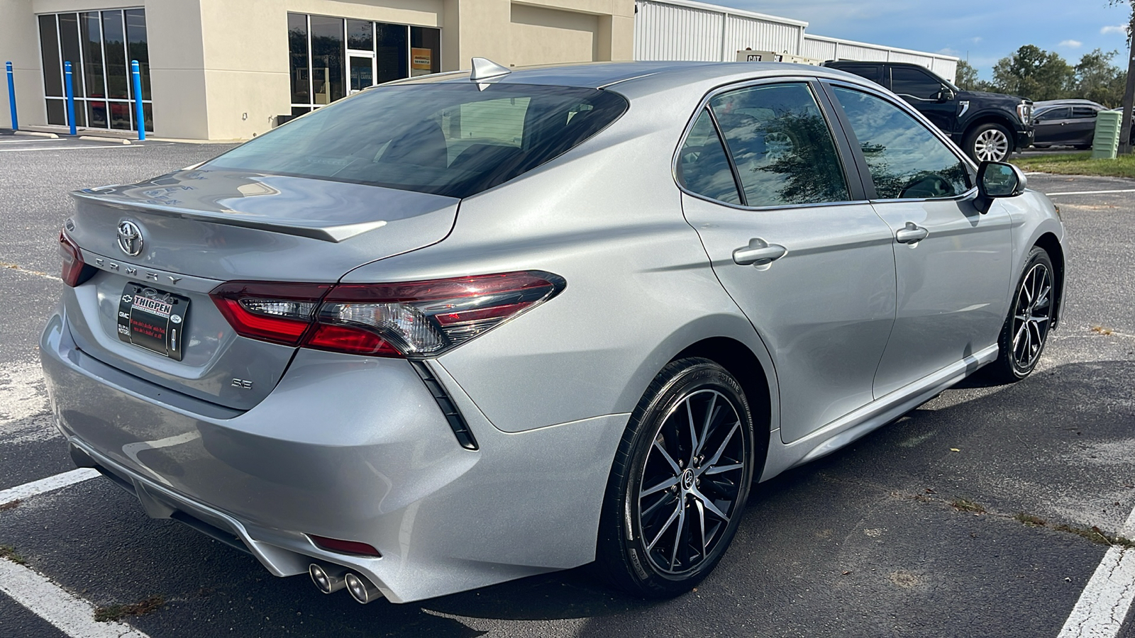 2022 Toyota Camry SE 8