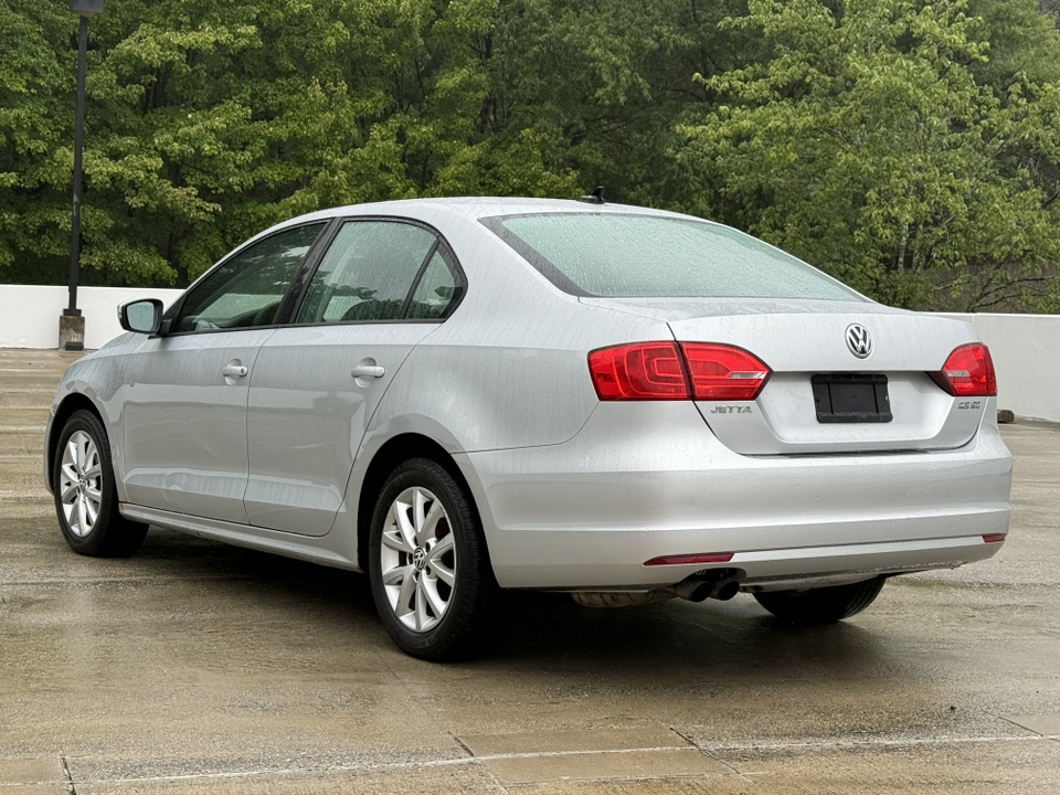 2011 Volkswagen Jetta  38