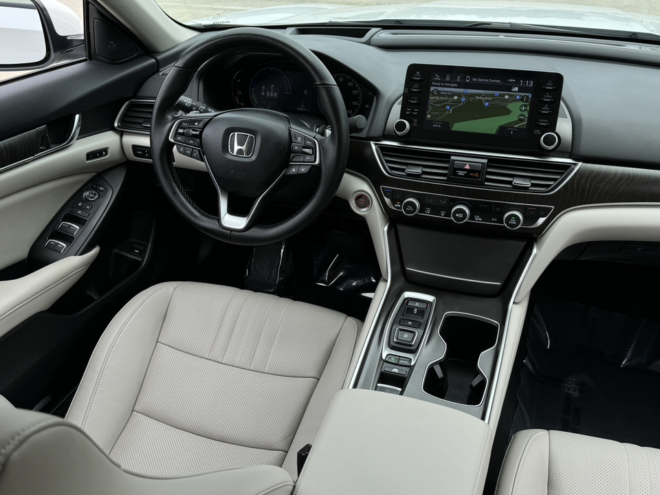 2022 Honda Accord Hybrid Touring 33