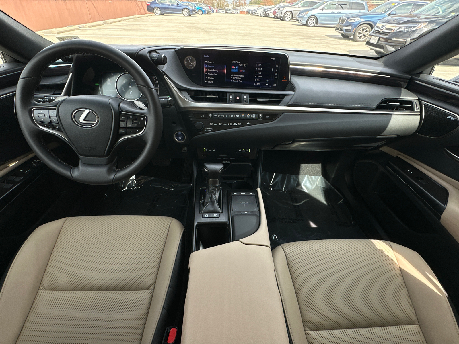 2020 Lexus ES 300h 12