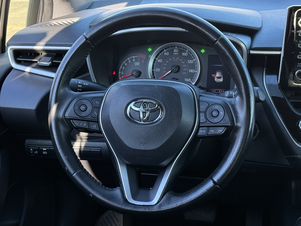 2019 Toyota Corolla Hatchback SE 24