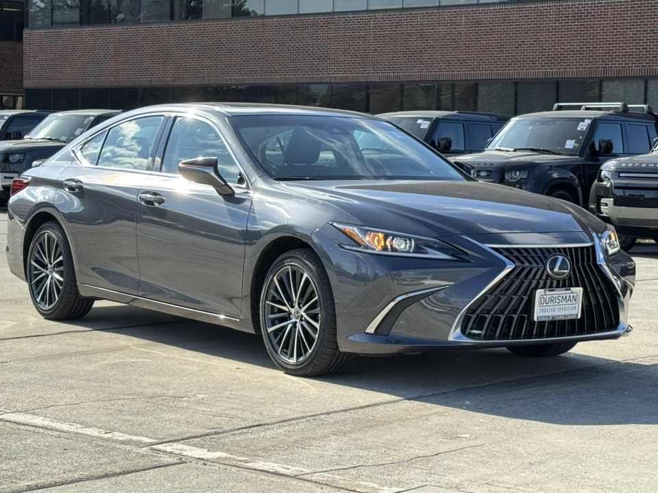 2022 Lexus ES 350 39