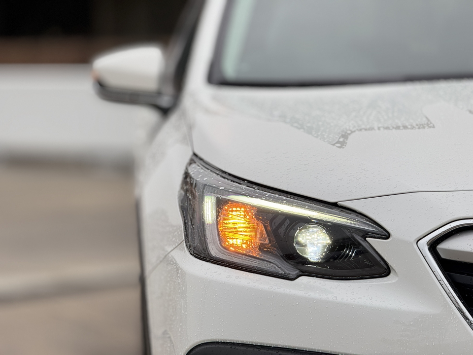 2020 Subaru Outback Premium 8