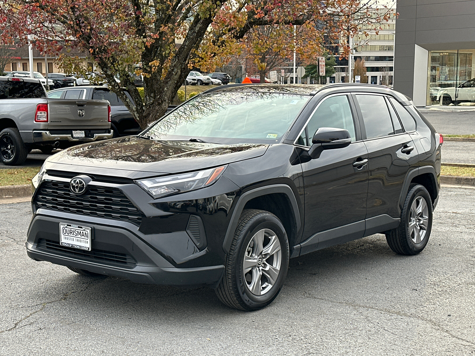 2024 Toyota RAV4 XLE 34