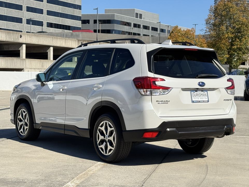 2022 Subaru Forester Premium 44