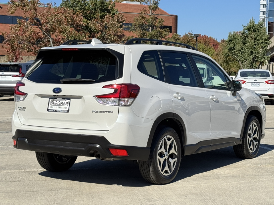 2022 Subaru Forester Premium 45