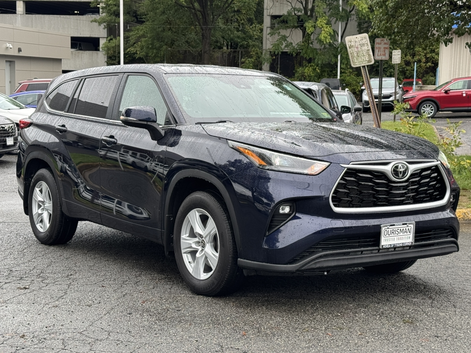 2023 Toyota Highlander LE 39