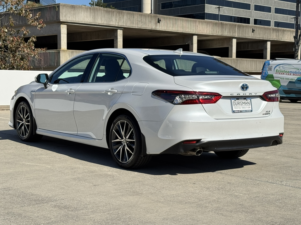 2021 Toyota Camry Hybrid XLE 39