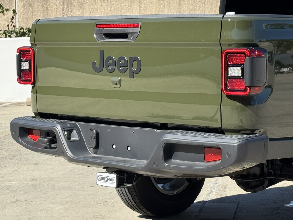 2023 Jeep Gladiator Sport 5