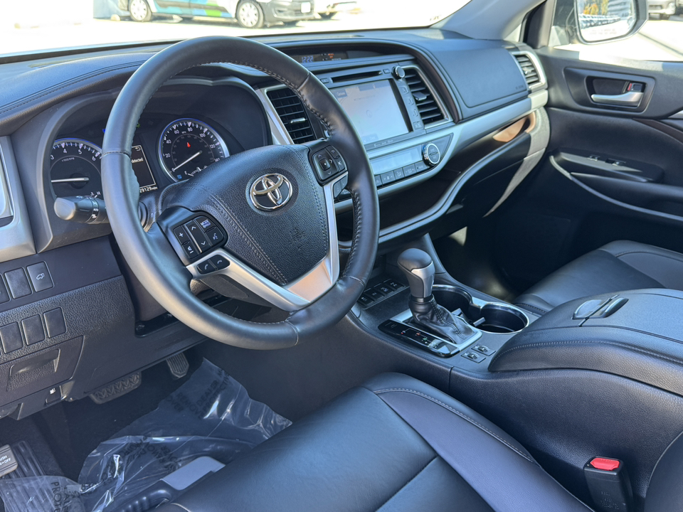 2019 Toyota Highlander XLE 21