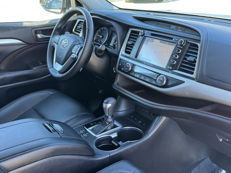 2019 Toyota Highlander XLE 10